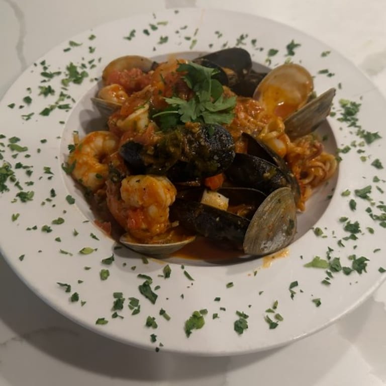 Zuppa di Pesce: Authentic Italian Seafood Delight